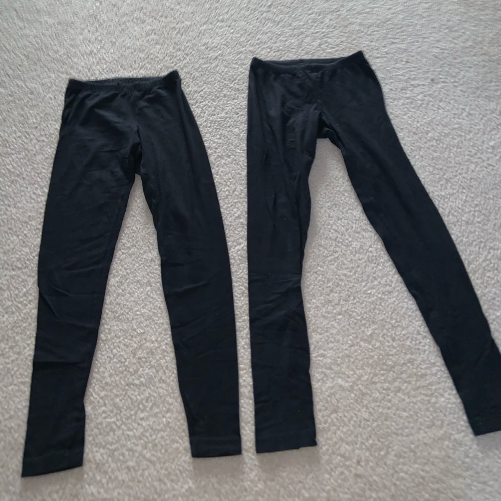 Black leggings